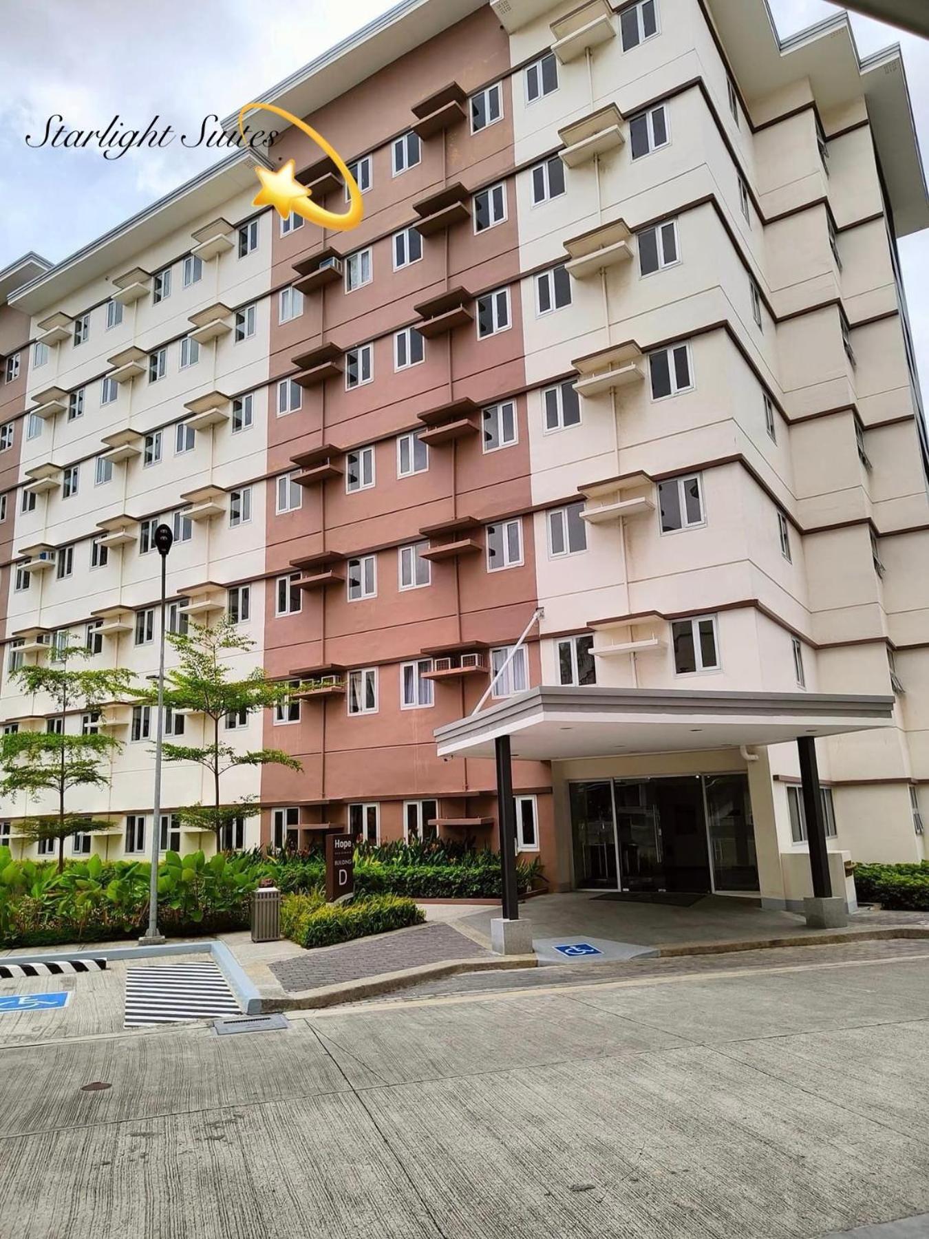Starlight Suites トレセ・マルティレス エクステリア 写真